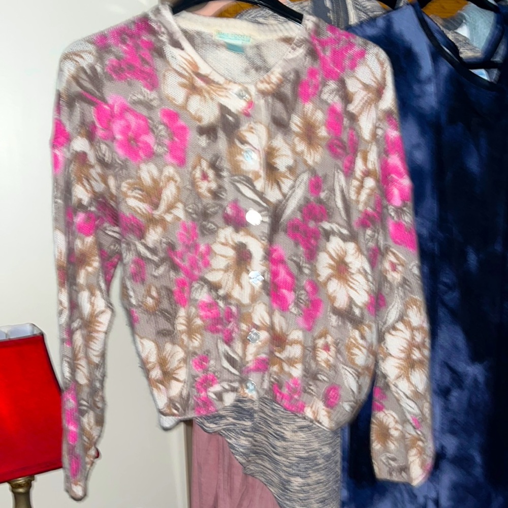 Women’s Silk Angora Sweater, Medium, khaki, fuchsia, tan, cream beautiful floral